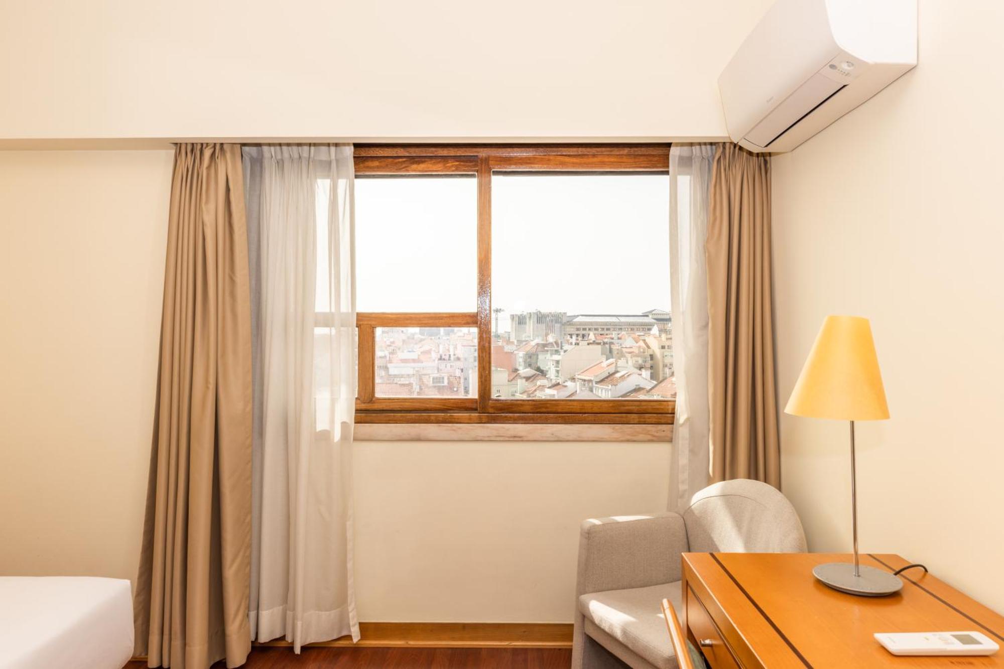 Hotel Roma Lisbon Luaran gambar